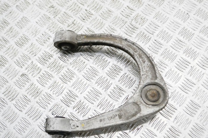 Braț superior dreapta față CADILLAC SRX 2007 OEM: A317018 13369023