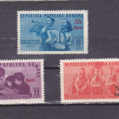 ROMANIA 1952 LP 305-1 AN ORGANIZATIEI DE PIONIERI SUPRATIPAR SERIE MNH