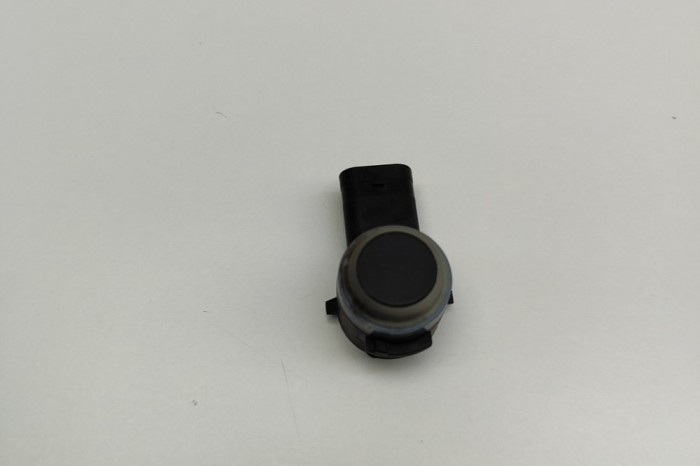 Senzor de parcare față MERCEDES-BENZ C W205 2017 OEM: A0009055504 30396596