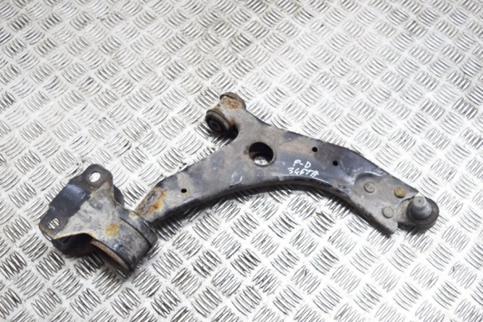 Braț inferior dreapta față VOLVO V40 Hatchback 2014 OEM: AV61-3A262-DA 14329956