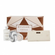 Seturi Femei, Bvlgari Omnia Crystalline Apa de Toaleta 65 ml + Lotiune de corp 75 ml + ????? 75 g + Geanga, 65 + 75 + 75ml foto