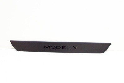 Ornament prag dreapta față TESLA MODEL Y 2020 OEM: 1494301-00-A 13584881 foto