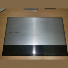 Capac LCD Samsung RV511 foto