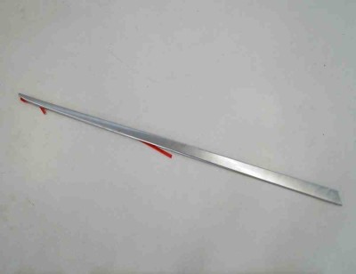 Bandou ușă dreapta față VW TIGUAN 5N_ 2016 OEM: 5N0853230 foto