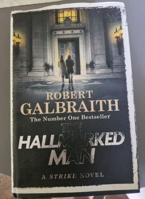 Hallmarked Man- Robert Galbraith foto