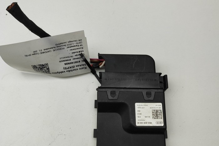 Unitate de control pompa de combustibil PORSCHE CAYENNE Coupe 9YB 2023 OEM: 4M0906093M 30745926