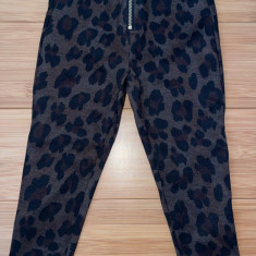 Pantaloni eleganti elastici fata Zara cu imprimeu leopard 1/2 ani noi