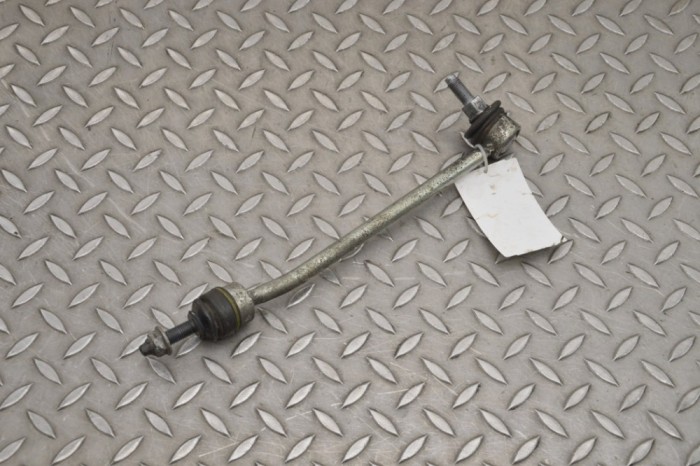Bieleta stabilizatoare dreapta față MERCEDES-BENZ CLS C257 2019 OEM: A2053231017 17189577