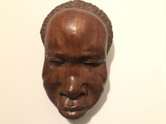 Sculptura veche,cap de african,din lemn masiv foto