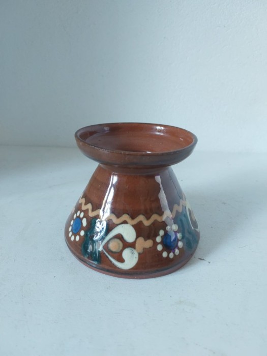 Vaza ceramica hand made, aspect rustic taranesc, 8cm inaltime,