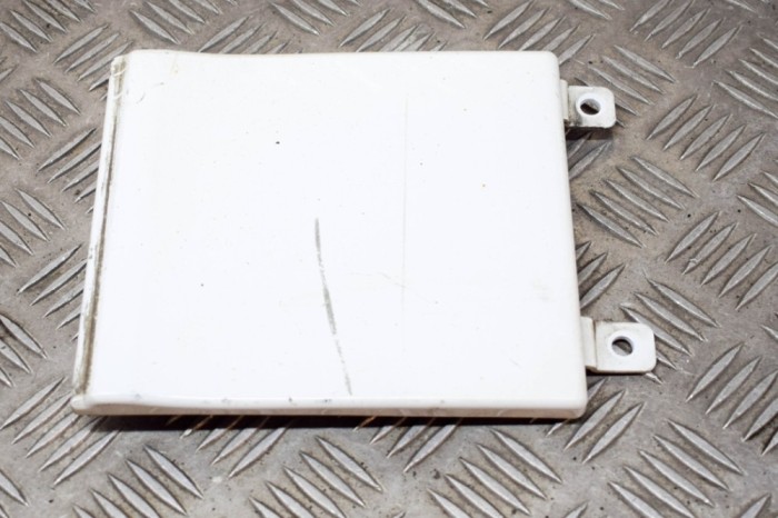 Capac rezervor combustibil OPEL VIVARO Furgon 2016 OEM: 788287806R,93457387 15231403