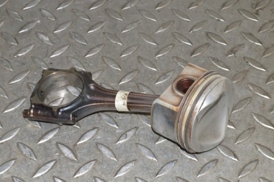 Piston VW GOLF V 1K1 2007 OEM: 06da 13976402 foto