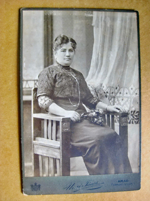 B667-Kabinet fofo Doamna Arad carton anii 1900 stare buna.