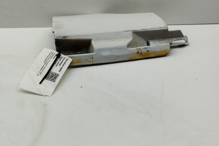 Ornament prag dreapta spate VW PASSAT Variant B7 365 2012 OEM: 3AA853898C 31045325