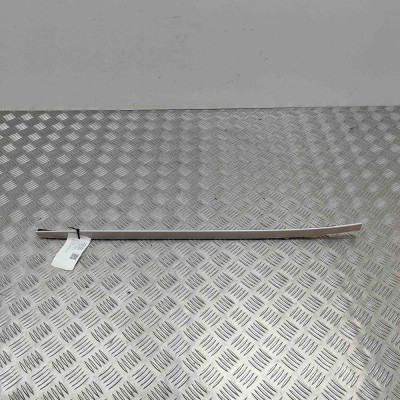 Ornament vertical parbriz dreapta BMW X5 F15, F85 2015 OEM: 7292406 foto