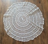 FATA DE MASA CIRCULARĂ VINTAGE DIN BUMBAC, CROȘETATĂ MANUAL
