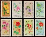 Vietnam 1980 - Flori, serie dantelata nestampilata