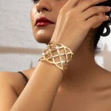 Bratara aurie Lady Irina, placata aur 18k, cu strasuri, eleganta, pentru evenimente speciale