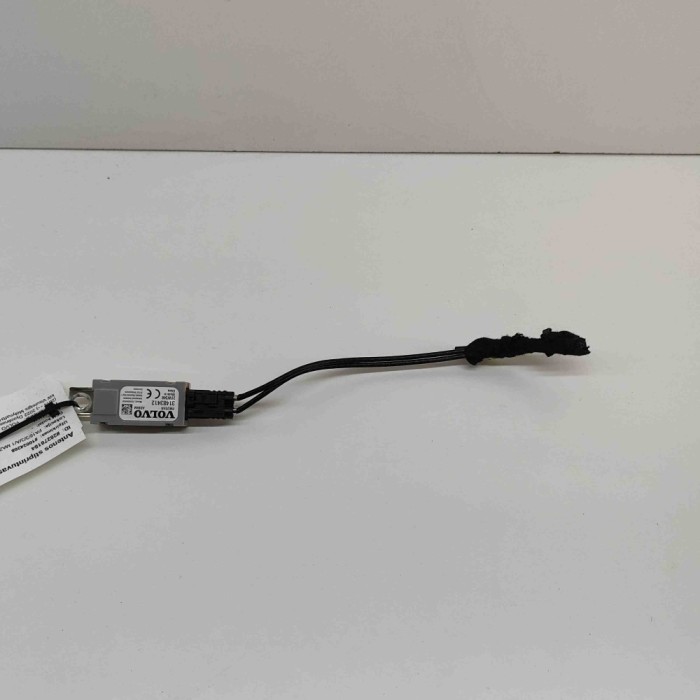 Amplificator de antena VOLVO XC90 II 2022 OEM: 31483412