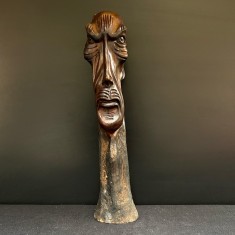 Sculptură din lemn de tec &ndash; chip expresiv, China