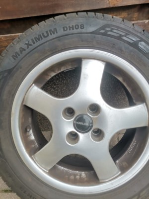 Anvelope de vara foto