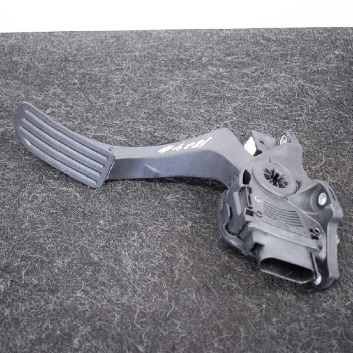 Pedala de accelerație VOLVO XC60 2012 OEM: 31329372 2143084