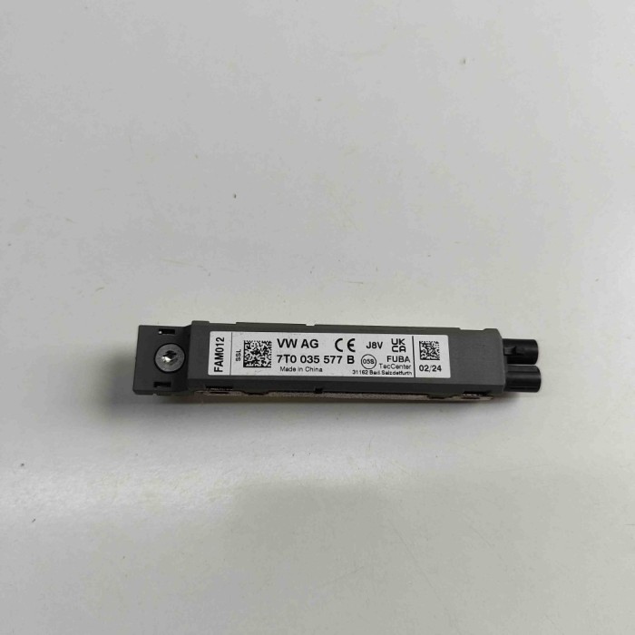 Amplificator de antena VW MULTIVAN T7 STM, STN 2024 OEM: 7T0035577B