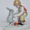 Baiat cu iepuras bibelou portelan german GDR-ILMENAU (Metzler &amp; Ortloff) vintage