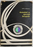 Drumetind cu aparatul fotografic - Sylviu Comanescu. Carte de fotografie