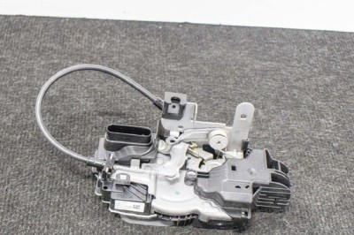 &amp;Icirc;ncuietoare ușă dreapta față VOLVO V40 Hatchback 2016 OEM: 933380-110,31440392 10951240 foto