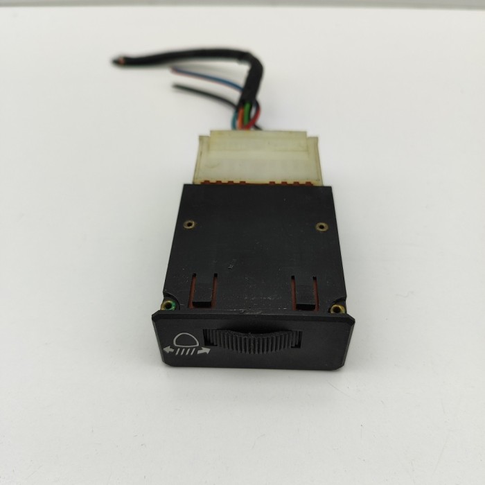 Comutator de reglare &icirc;nălțime faruri MASERATI 425 1987 OEM: 323120110 | 32740576