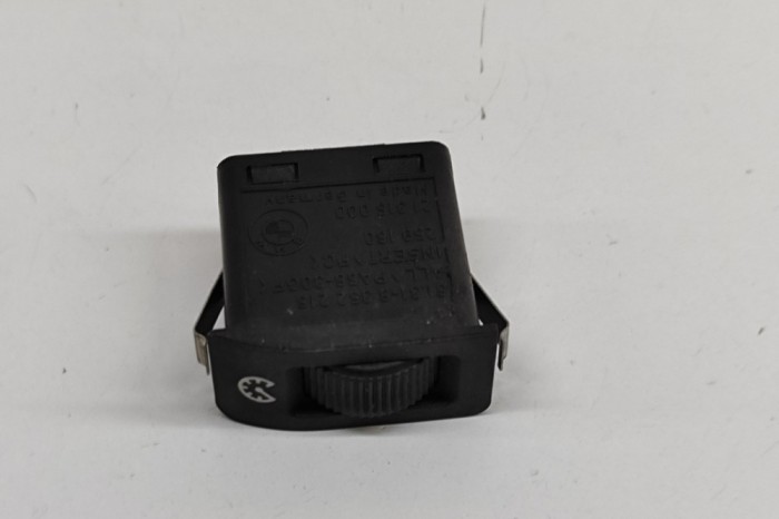 Buton de reglare intensitate luminoasă planșa de bord BMW 7 E38 1996 OEM: 8352216 28955324