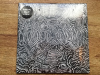 BLEEDING HEART PIGEONS - IS (2LP,2 Viniluri, 2016,VIRGIN,EU) Indie pop vinil foto