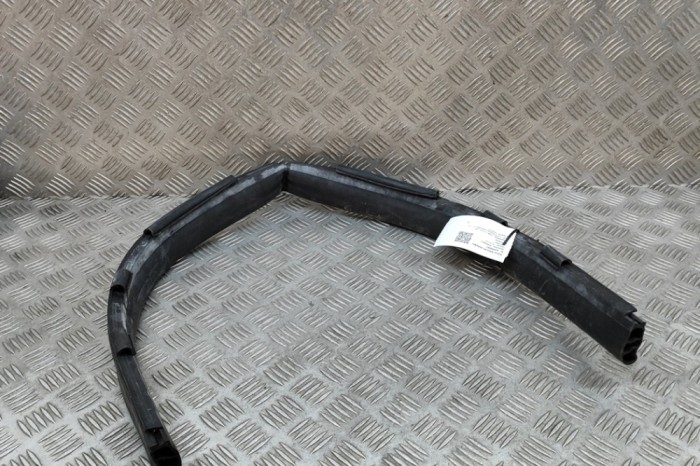 Garnitura de cauciuc motor BMW 3 G20, G28 2019 OEM: 7419380 28990903