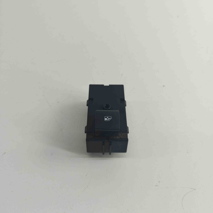 Buton geam ușă dreapta spate OPEL MOKKA / MOKKA X 2013 OEM: 13301888 | 29490665