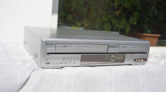 Triplu DVD VHS si HDD recorder FUNAI HDR-B2735 DEFECT foto