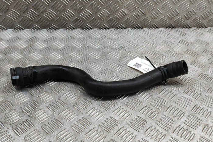 Furtun de lichid de răcire AUDI A5 Sportback F5A 2018 OEM: 8W0122101B 28103841