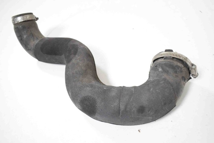 Furtun intercooler dreapta AUDI A5 8T3 2012