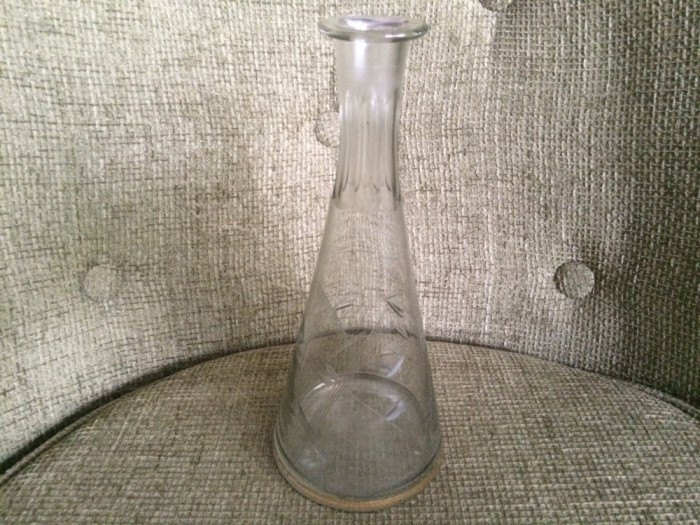 carafa veche din sticla pentru vin visinata coniac tuica lichior colectie decor