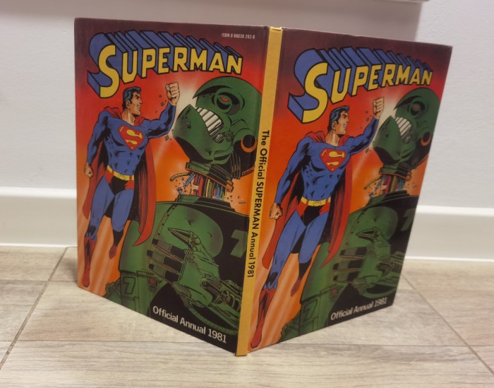 Album benzi desenate retro vintage de colecție anii 80 The Official Superman Annual 1981 &icirc;n limba engleză