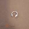 Piercing Potcoava cu Design Asimetric din Titan