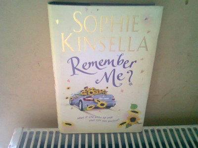REMEMBER ME? - SOPHIE KINSELLA foto