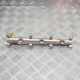 Rampa de combustibil st&acirc;nga AUDI Q5 FY 2018 OEM: 06M133315L,1809310387