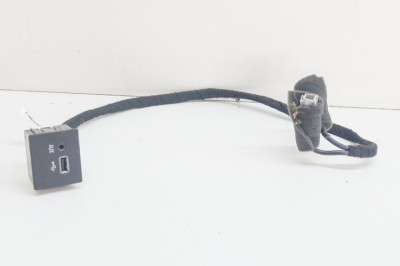 Port USB/AUX-In MASERATI GHIBLI M157 2015 OEM: 670009770 12447289 foto