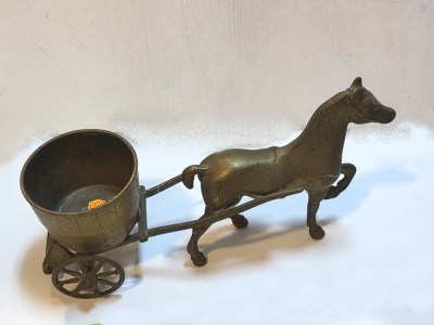 Statueta bronz - Cal cu ciubar pe atelaj foto