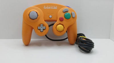 Controller Nintendo GameCube - Nintendo (R) - Spice Orange - curatat si reconditionat foto