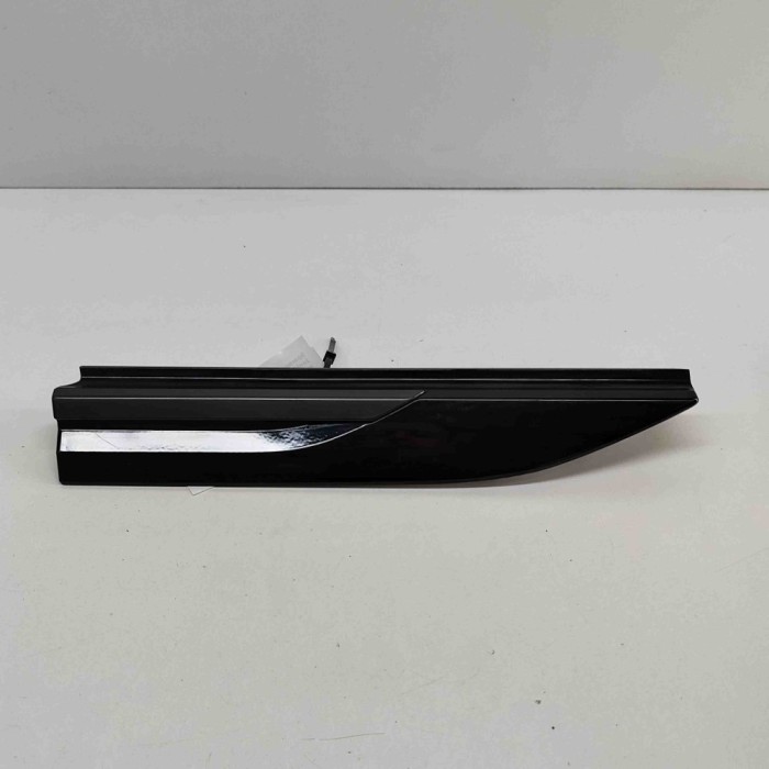 Emblema aripa dreapta LAND ROVER RANGE ROVER VELAR L560 2017 OEM: K8AM-280B10-AA | 23615571