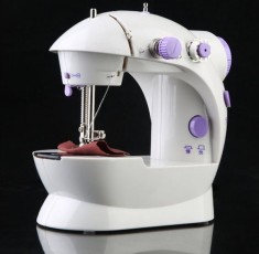 Masina Cusut portabila Pedala, Alimentare Baterii / Retea 220V foto