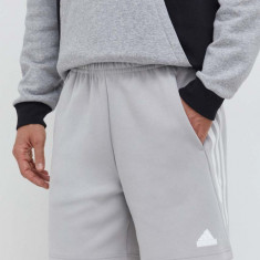 adidas pantaloni scurți bărbați, culoarea gri IR9165