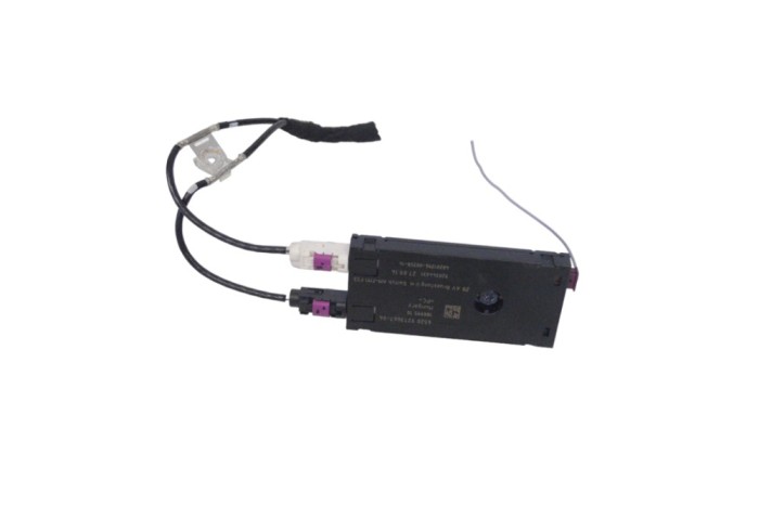 Amplificator de antena BMW 4 Cabrio F33, F83 2014 OEM: 9273667 | 22508756